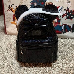 New Disney Loungefly celestial Dreams Black Holographic Sequin Minnie Ba…